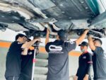Nên dùng dịch vụ hay tự dọn vệ sinh đối với nội thất ô tô?