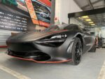 Wrap Style đen Mc Laren 720S