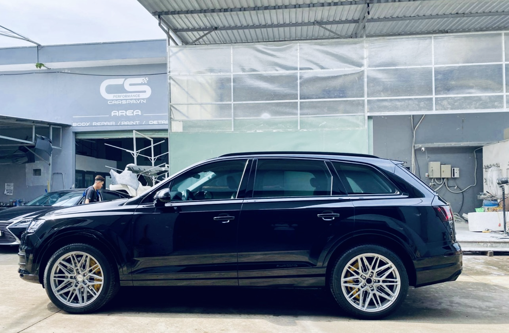 Sơn xe Audi Q7